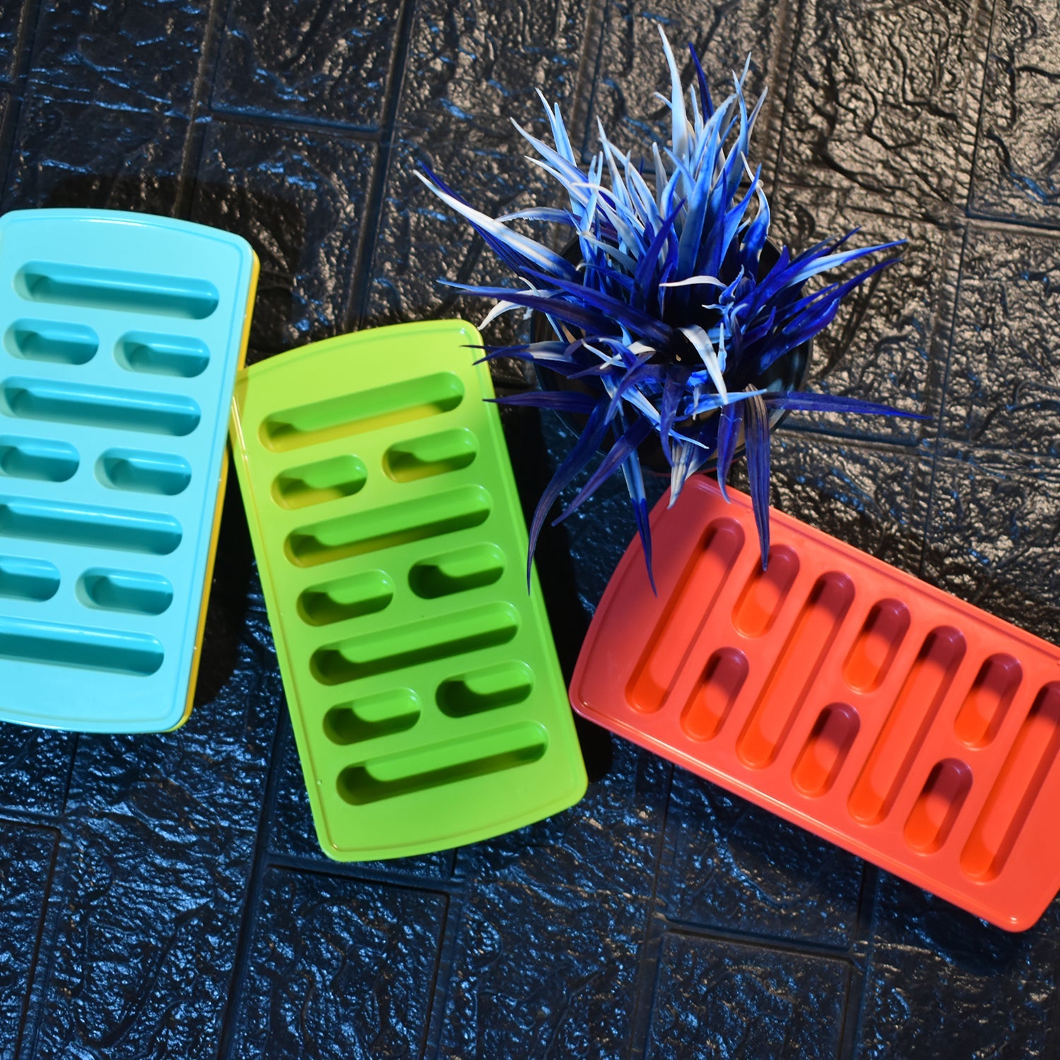 0784 4 Pc Fancy Ice Tray used widely in all kinds of household places while making ices and all purposes. 