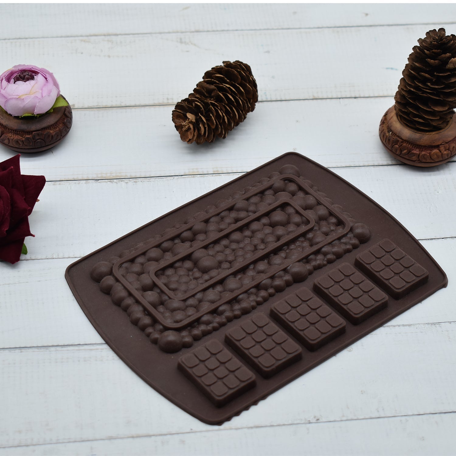 4906 Small Bubble Chocolate Mould 