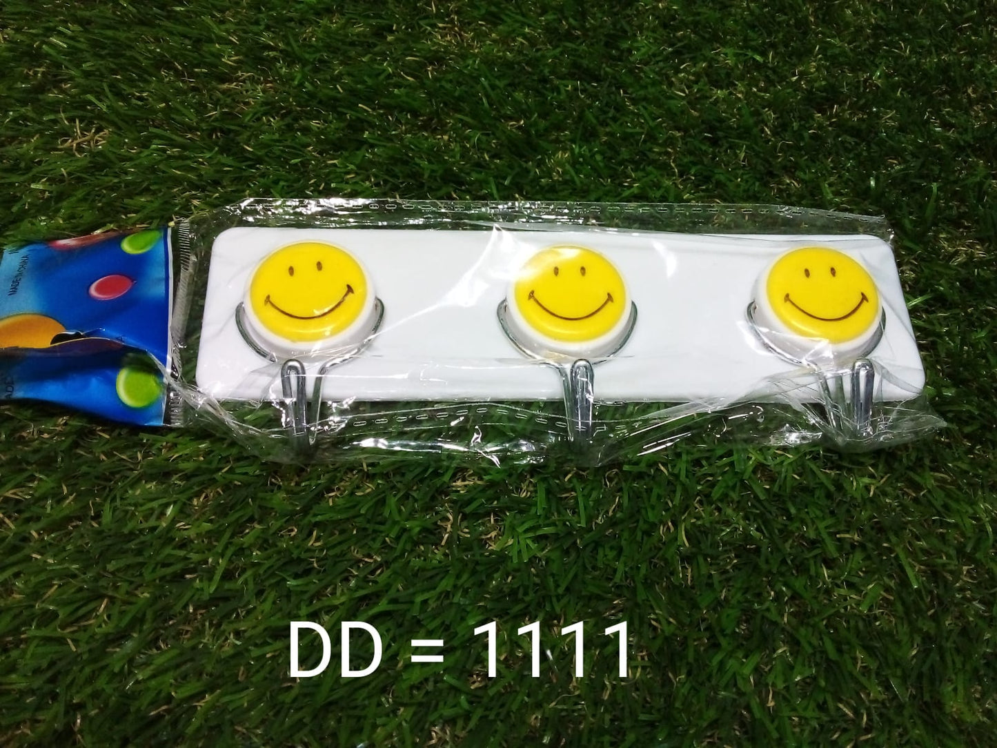 1111 Self Adhesive Smiley Face Wall Hooks (Pack of 3) DeoDap